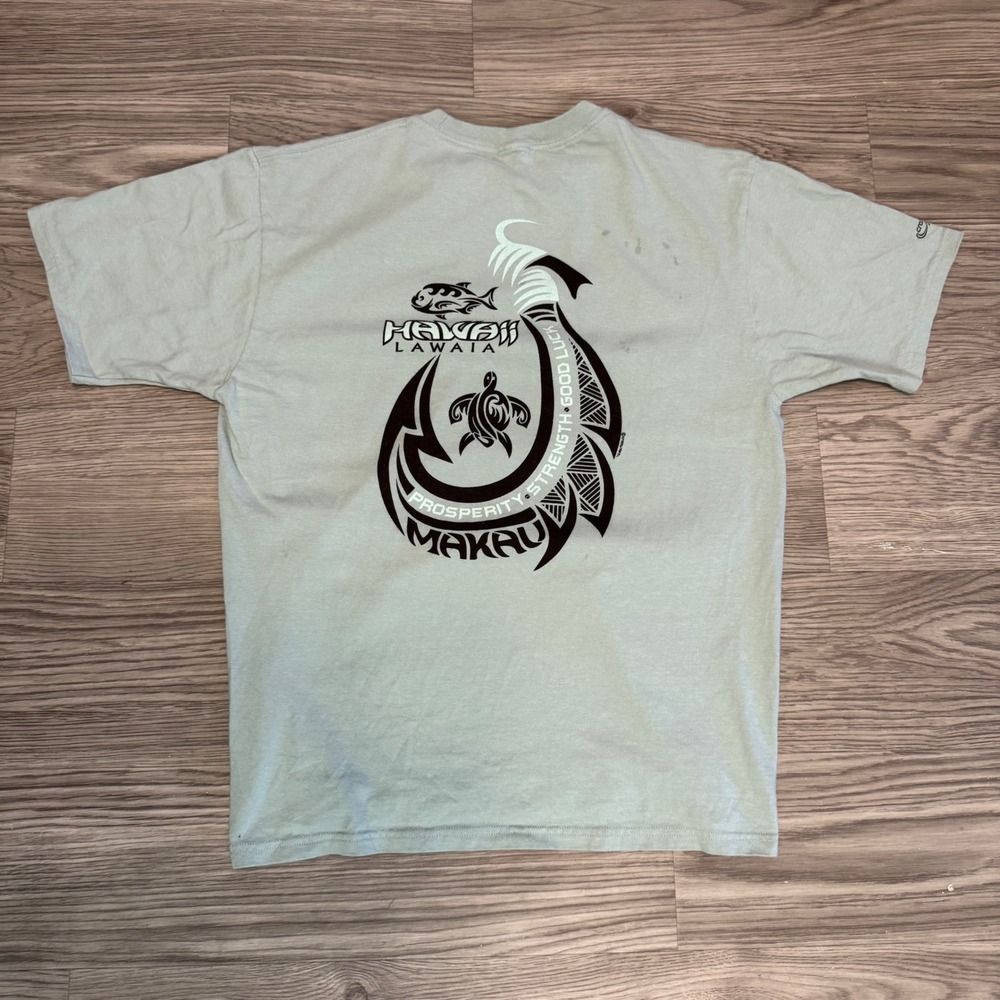 Hawaii Lawaia Makau Graphic T-Shirt Sage Green Fish Hook Prosperity Strength